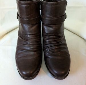 Baretraps Elegant Brown Leather Ankle Boots Sz 9.5